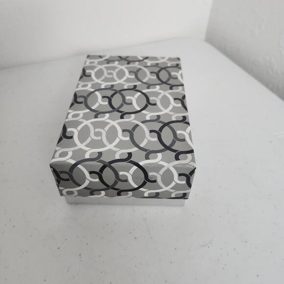 Jaclyn Smith  Clear Crystal NECKLACE & EARRINGS SET - Picture 6 of 6